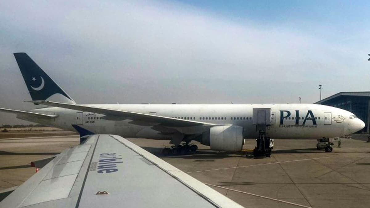 India Extends NOTAM for Pakistan Flights: ভারতের আকাশসীমায় পাক বিমানের প্রবেশে নিষেধাজ্ঞা আরও বাড়ানো হল, 'ইন্ডিগো বিতর্কের’ মাঝেই নয়া নির্দেশ