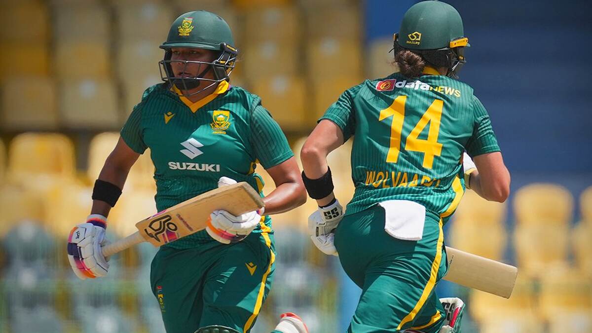 SL W vs SA W, ODI Tri Series Live Scorecard: মালকি মাদারার বোলিংয়ে বিধ্বস্ত দক্ষিণ আফ্রিকার স্কোর ২৩৫/৯