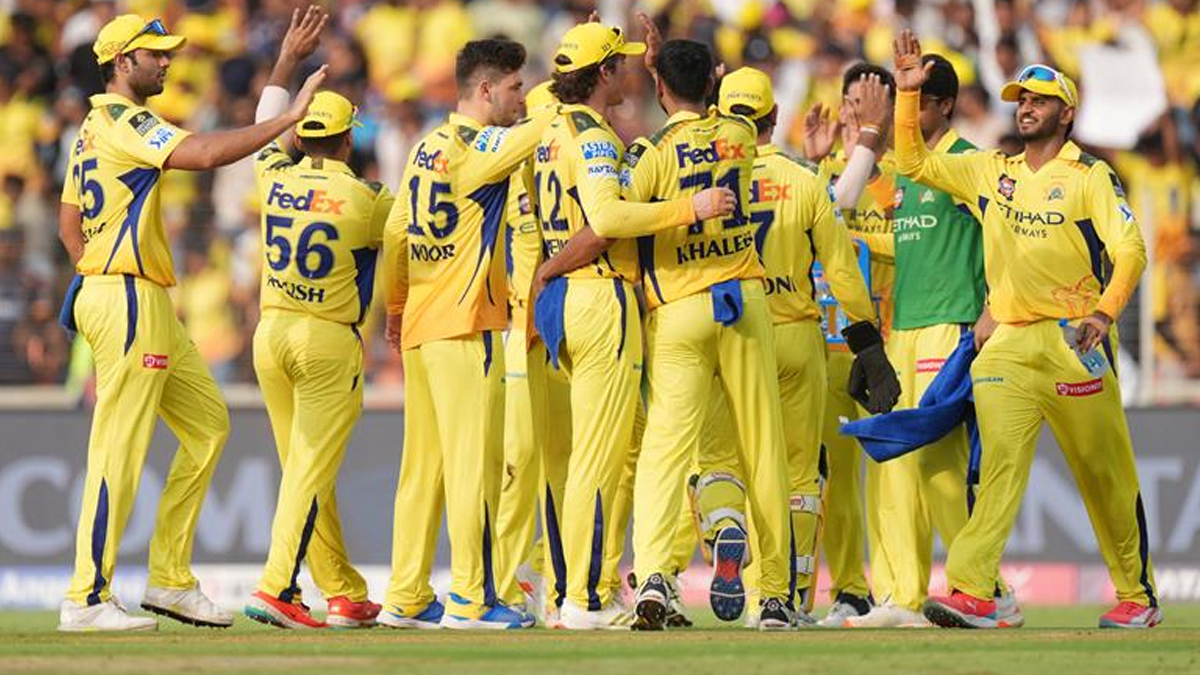 GT vs CSK: ফার্স্ট বয় গিলদের হারিয়েও লাস্ট বয় ধোনিরা, এই প্রথম চেন্নাইয়ে দশে সবার শেষে