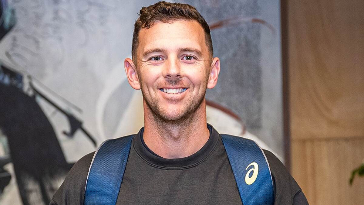 Josh Hazelwood, IPL 2025: আরসিবি শিবিরে সুখবর! প্লে অফের আগে ফের দলে ফিরলেন জশ হ্যাজলউড