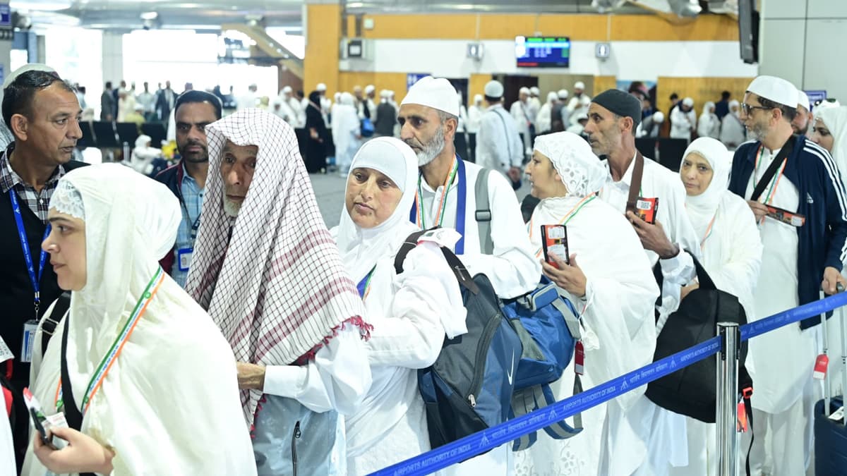 Hajj 2025: পহেলগাম আবহে হজের জন্যে প্রস্তুত জম্মু কাশ্মীর, রবিতেই শ্রীনগর থেকে সৌদি আরবের উদ্দেশ্যে রওনা দেবে হজযাত্রীদের প্রথম বিমান