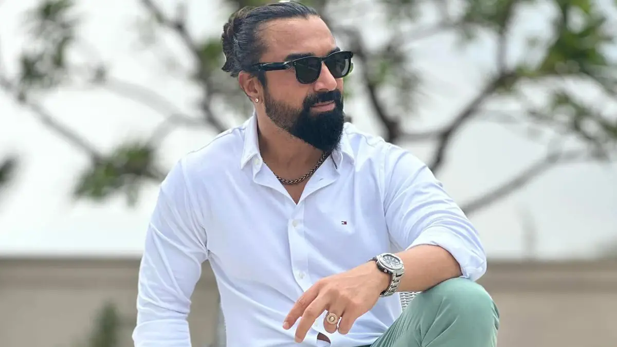 Ajaz Khan: উল্লু অ্যাপের শো 'হাউস অ্যারেস্ট' ঘিরে বিতর্কের মাঝেই ধর্ষণের অভিযোগ সঞ্চালক এজাজ খানের বিরুদ্ধে, বিয়ের প্রতিশ্রুতি দিয়ে উদ্দাম যৌনতা