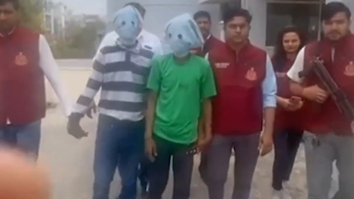 Delhi: ৪০০ কিলোমিটার তাড়া করে দিল্লি পুলিশের জালে ২ ডাকাত, উদ্ধার লক্ষাধিক টাকা