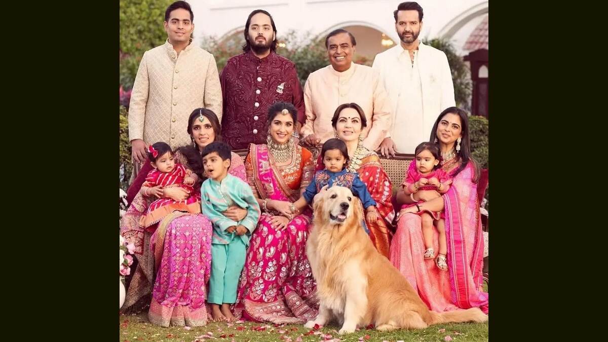 Ambani's Pet Dog Happy Dies: আম্বানি পরিবারে দুঃসংবাদ, পোষ্য হ্যাপি মৃত, রেখে গেল ৩ কোটির বিলাসবহুল গাড়ি