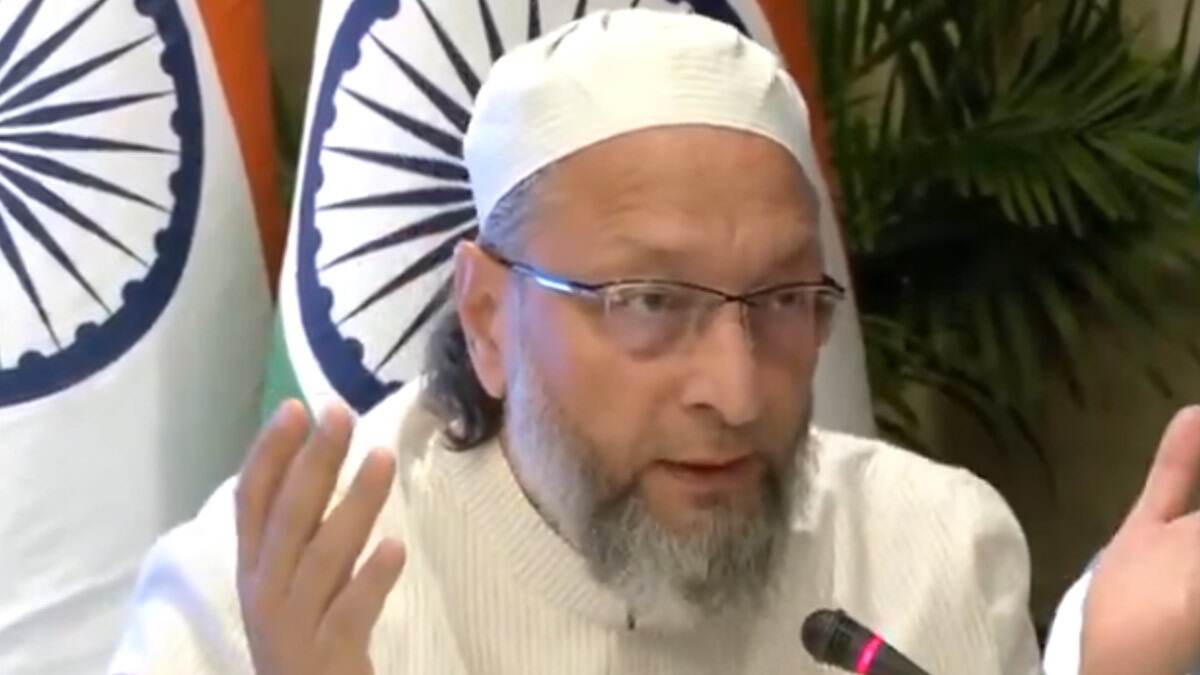 Asaduddin Owaisi Has Mocked Pakistan: 'নকল করতে গেলে বুদ্ধি চাই, জোকারদের মাথায় সেটাও নেই', কুয়েতে বসে পাকিস্তানকে কড়া ডোজ় ওবেইসির