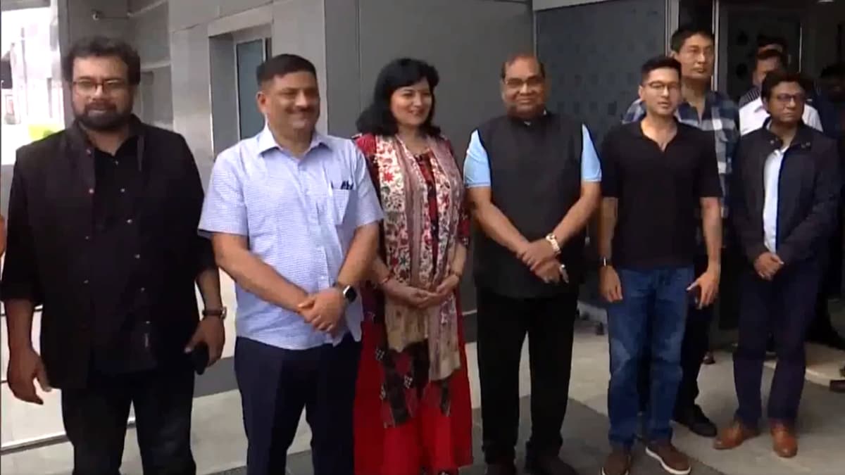 All Party Delegation Trip: বিশ্বমঞ্চে পাকিস্তানের পর্দাফাঁস করতে উদ্যোগী কেন্দ্র, বিদেশ যাত্রা শুরু সর্বদলীয় প্রতিনিধি দলের