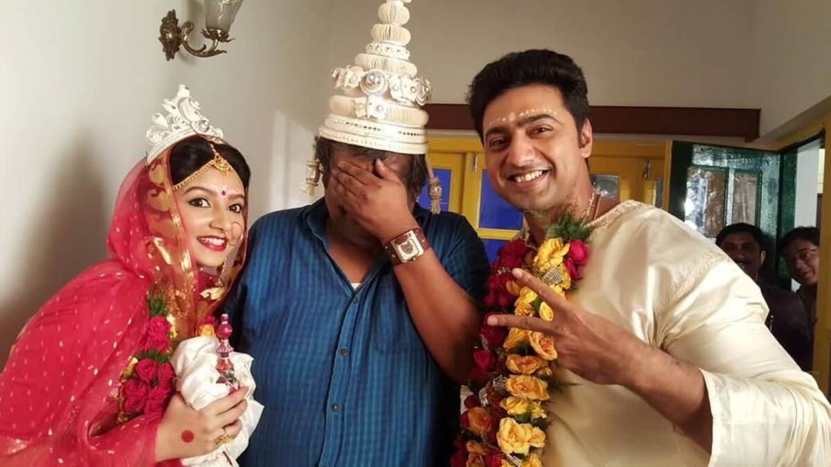 DEV-Subhashree Ganguly: বর-বধূ বেশে দেব-শুভশ্রী, দর্শকের মনের ইচ্ছে পূরণ করলেন টলিউডের এই জুটি?