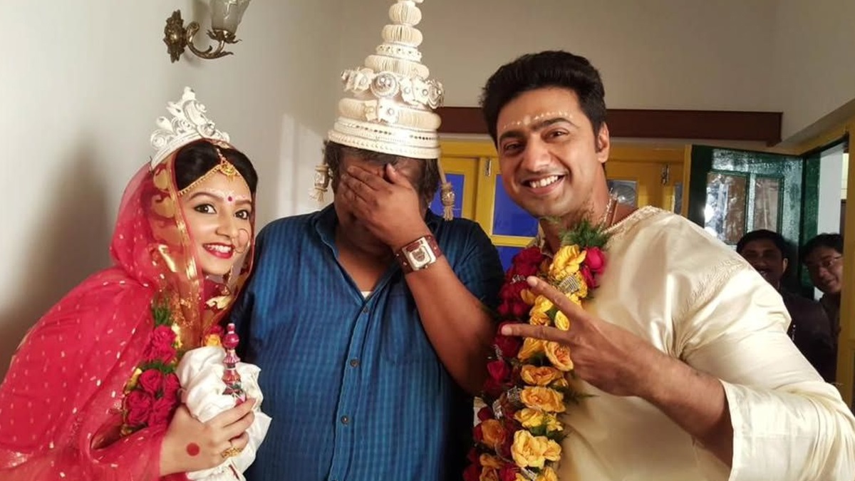 DEV-Subhashree Ganguly: বর-বধূ বেশে দেব-শুভশ্রী, দর্শকের মনের ইচ্ছে পূরণ করলেন টলিউডের এই জুটি?