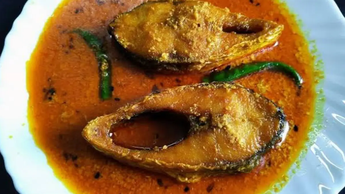 Jamai Sasthi Special Recipe: খুশি হবে জামাই। পাতে দিন ইলিশের এই মজাদার রেসিপি