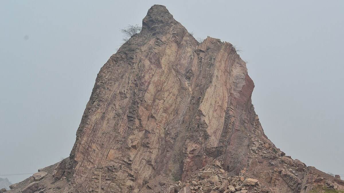 Where Is Pakistan's Kirana Hills? পাকিস্তানের গুপ্ত ঘাঁটি কিরানা হিলস, কালো পাহাড়ের খাঁজে রয়েছে পরমাণু কেন্দ্র, বিমান ঘাঁটি, ব্ল্যাক মাউন্টেনে কী লুকিয়ে রেখেছে ইসলামাবাদ