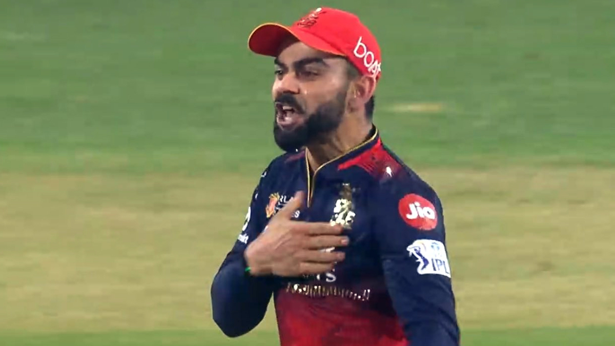 PBKS vs RCB: অপ্রীতিকর ব্যাটিংয়ে শ্রেয়সরা অলআউট ১০১ রানে, ৯ বছর পর ফাইনালের গন্ধ পাচ্ছেন কোহলিরা