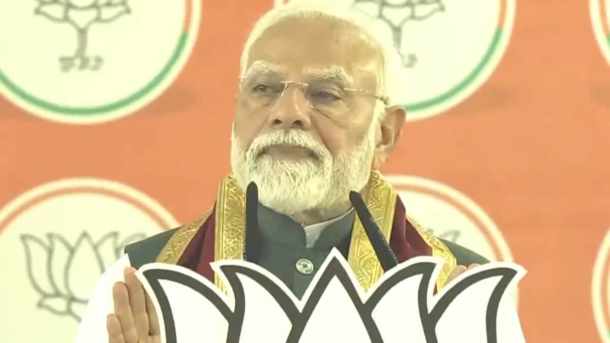 'বেঙ্গল টাইগারের' মাটিতে এসে পাকিস্তানের দিকে হুঙ্কার ছাড়লেন মোদী