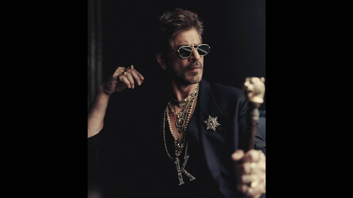 Shah Rukh Khan In Met Gala 2025: মেট গালায় 'রাজার প্রবেশ', বাঙালি ডিজাইনারের পোশাকে শাহরুখ যেন রাজত্ব করলেন মেট গালার গালিচায়, দেখুন ভিডিয়ো