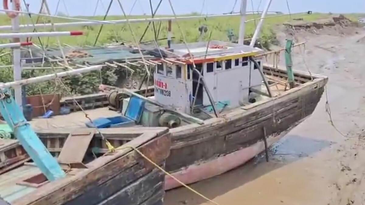 Suspicious Boat: সন্দেহজনক নৌকার আগমণ গুজরাটে, ফের কীসের ইঙ্গিত
