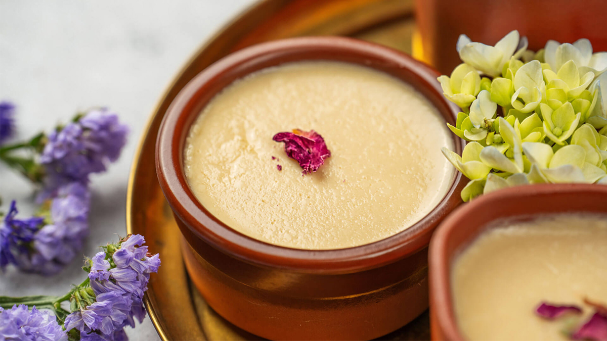 Tips to make curd: ঘরেতেই খুব সহজে বানিয়ে ফেলুন মিষ্টি দই