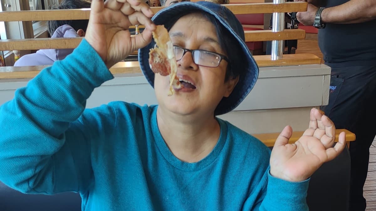 Taslima Nasrin Eating Bacon? 'কী খাচ্ছি? বেকন। শুয়োরের মাংস।', ছবি পোস্ট করে প্রশ্ন উসকে দিলেন তসলিমা নাসরিন