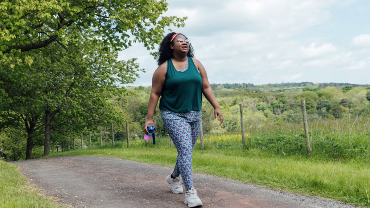 Health Tips Of Walking 10000 Steps A Day:  সারাদিন চনমনে থাকার উপায়; প্রতিদিন হাঁটুন নিয়ম করে, হাসবে হৃদয়, চিন্তাভাবনা নেবে বিদায়, ঘুম হবে তরতরিয়ে
