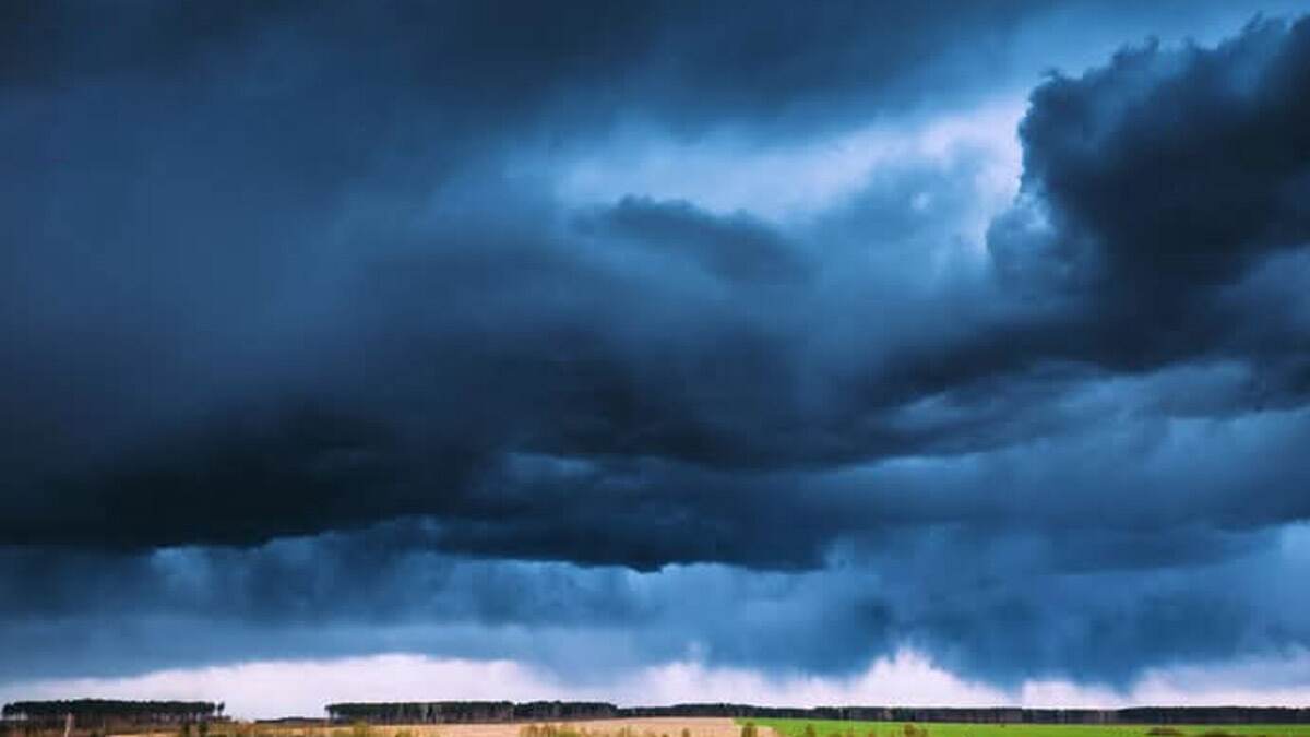 Weather Forecast Of Bengal: নিম্নচাপ সরে যাচ্ছে আরো উত্তর-পশ্চিম দিকে, আজ থেকে দক্ষিণবঙ্গে কমতে পারে বৃষ্টি- পূর্বাভাসে জানাল আবহাওয়া দফতর