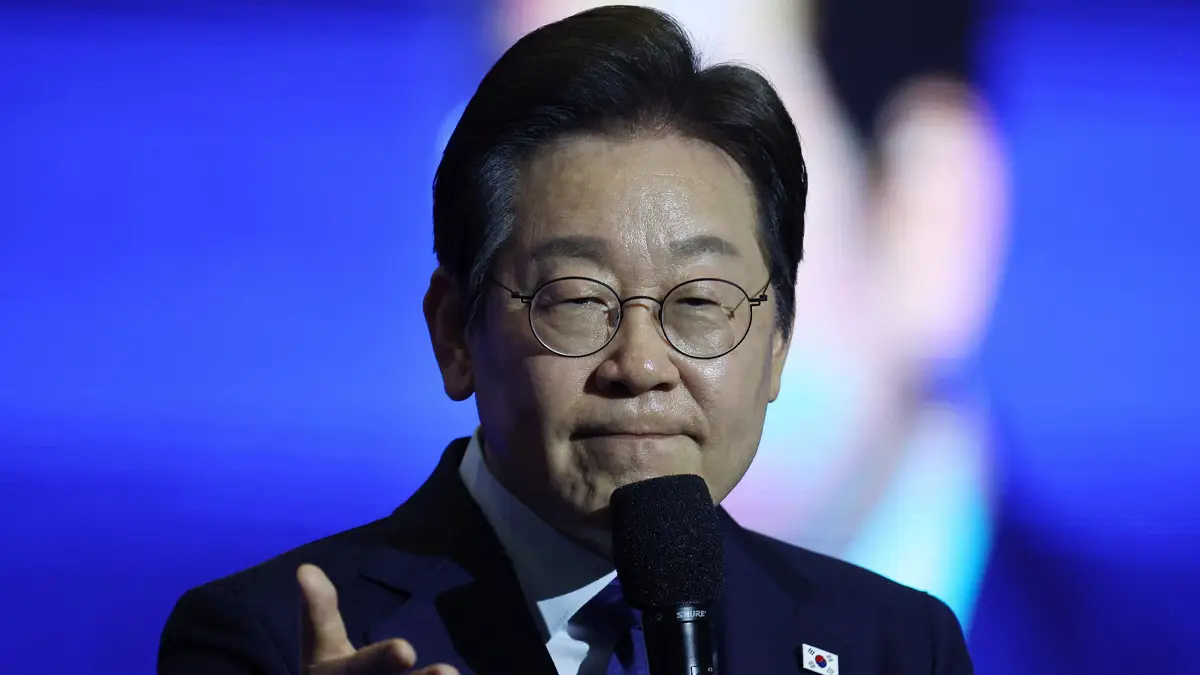 South Korea  President: দক্ষিণ কোরিয়ায় প্রেসিডেন্ট নির্বাচনে জয়ের পথে বামপন্থী প্রার্থী লি জে-মিয়ং, পিছনে ফেললেন প্রতিদ্বন্ধী কিম মুন-সু -কে