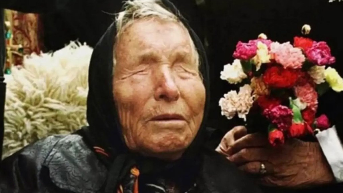 Baba Vanga: অক্ষরে অক্ষরে মিলে যাচ্ছে বাবা ভাঙ্গার ভবিষ্যদ্বাণী, সুনামী থেকে মহামারি, আর কী বাকি আছে ২০২৫-এ?
