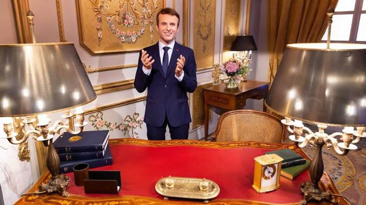 President Emmanuel Macron Wax Figure Stolen: একি কাণ্ড! ছদ্মবেশে প্যারিসের জাদুঘরে প্রবেশ, প্রেসিডেন্ট ইমানুয়েল ম্যাক্রোঁর মোমের মূর্তি চুরি