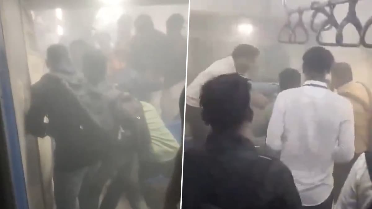 Daund–Pune Train Fire: ট্রেনের কামরায় আগুন, চারিদিক ধোঁয়া, শৌচালয়ে আটকে এক যাত্রী, সাংঘাতিক কাণ্ড দৌন্ডগামী ট্রেনে