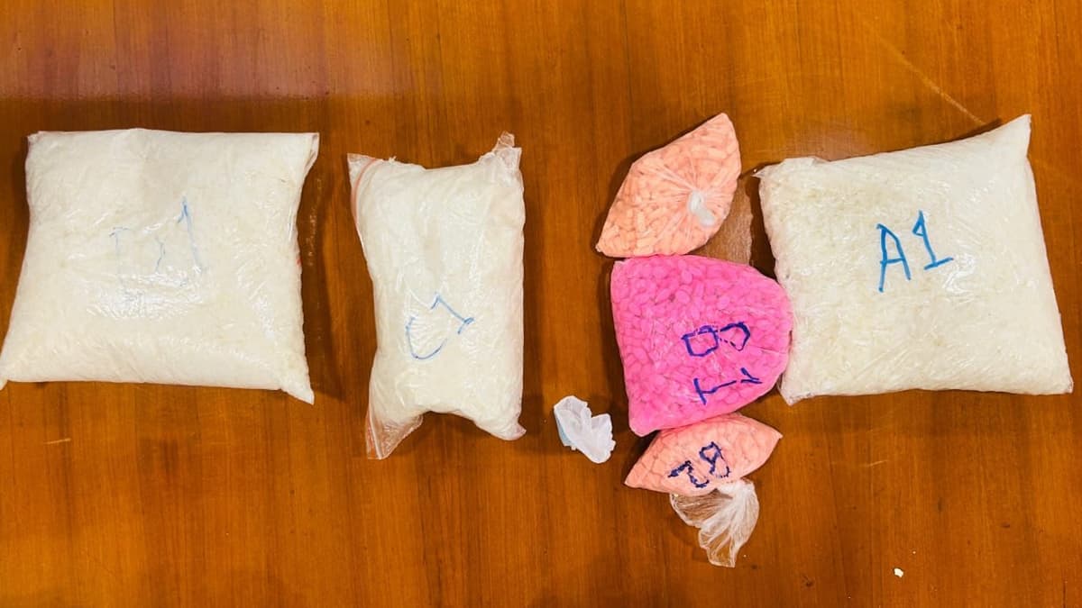 DRI MUmbai Seized Drugs: ৫ কোটি টাকার অবৈধ মাদকসহ মুম্বইয়ে গ্রেফতার এক নাইজেরিয়ান মহিলা নাগরিক