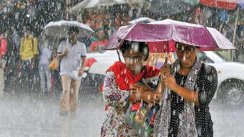 Weather Forecast Of Bengal: গাঙ্গেয় পশ্চিমবঙ্গ ও সংলগ্ন বঙ্গোপসাগরে তৈরি হতে পারে ঘূর্ণাবর্ত, আগামী ৩-৪ দিন চলবে বৃষ্টি জানাল আবহাওয়া দফতর