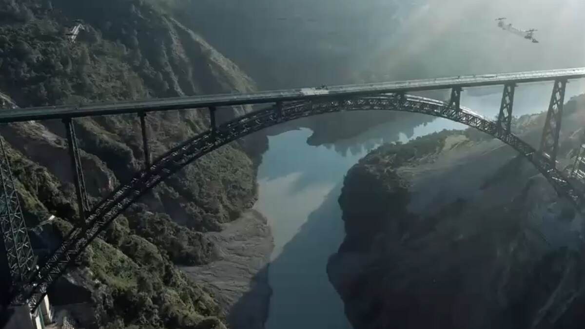 Chenab Bridge: শুক্রবার বিশ্বের সর্বোচ্চ রেল সেতু উদ্বোধন করবেন নরেন্দ্র মোদী