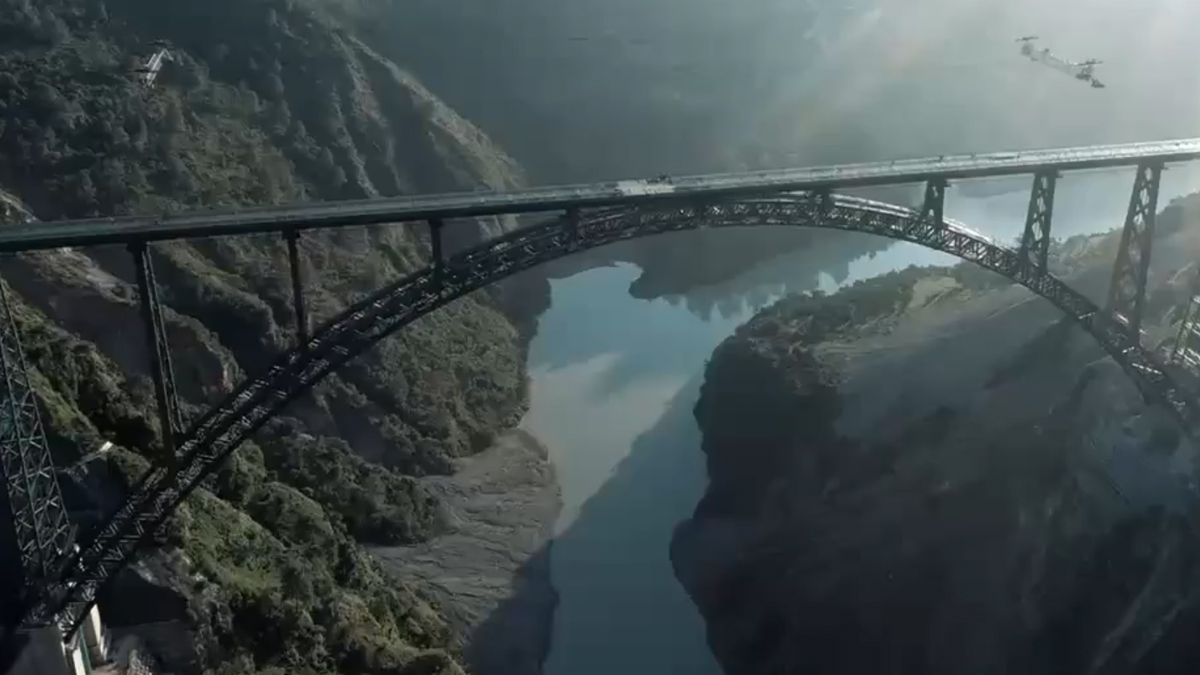 Chenab Bridge: শুক্রবার বিশ্বের সর্বোচ্চ রেল সেতু উদ্বোধন করবেন নরেন্দ্র মোদী