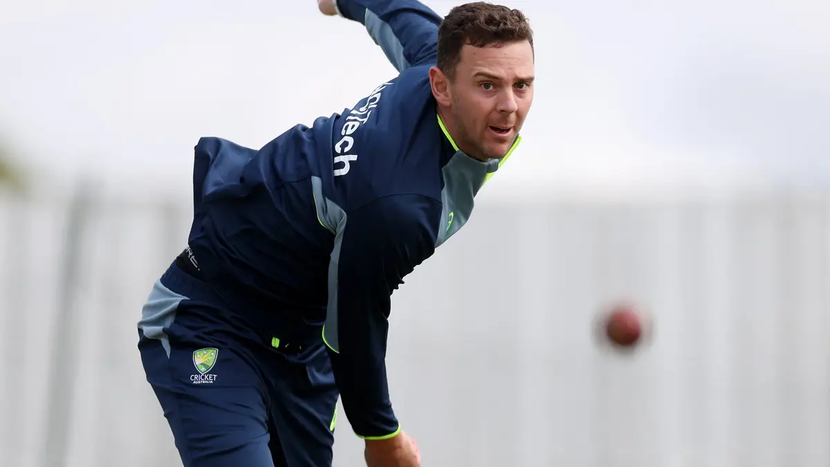 Josh Hazelwood, Ashes 2025-26: অজি শিবিরে বড় ধাক্কা! অ্যাসেজের প্রথম টেস্ট থেকে ছিটকে গেলেন জশ হ্যাজেলউড