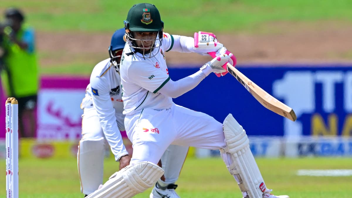 SL vs BAN 1st Test Day 2 Live Scorecard: একটুর জন্য ১৫০ মিস শান্তর, ১৪১ রানে অপরাজিত মুশফিকুর; একনজরে স্কোরকার্ড