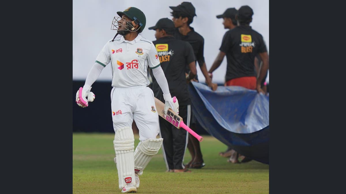 SL vs BAN 2nd Test Live Scorecard: কলম্বোতে বৃষ্টিতে বন্ধ খেলা, দ্রুত ২ উইকেট খুইয়ে বাংলাদেশের স্কোর-৯০/৪