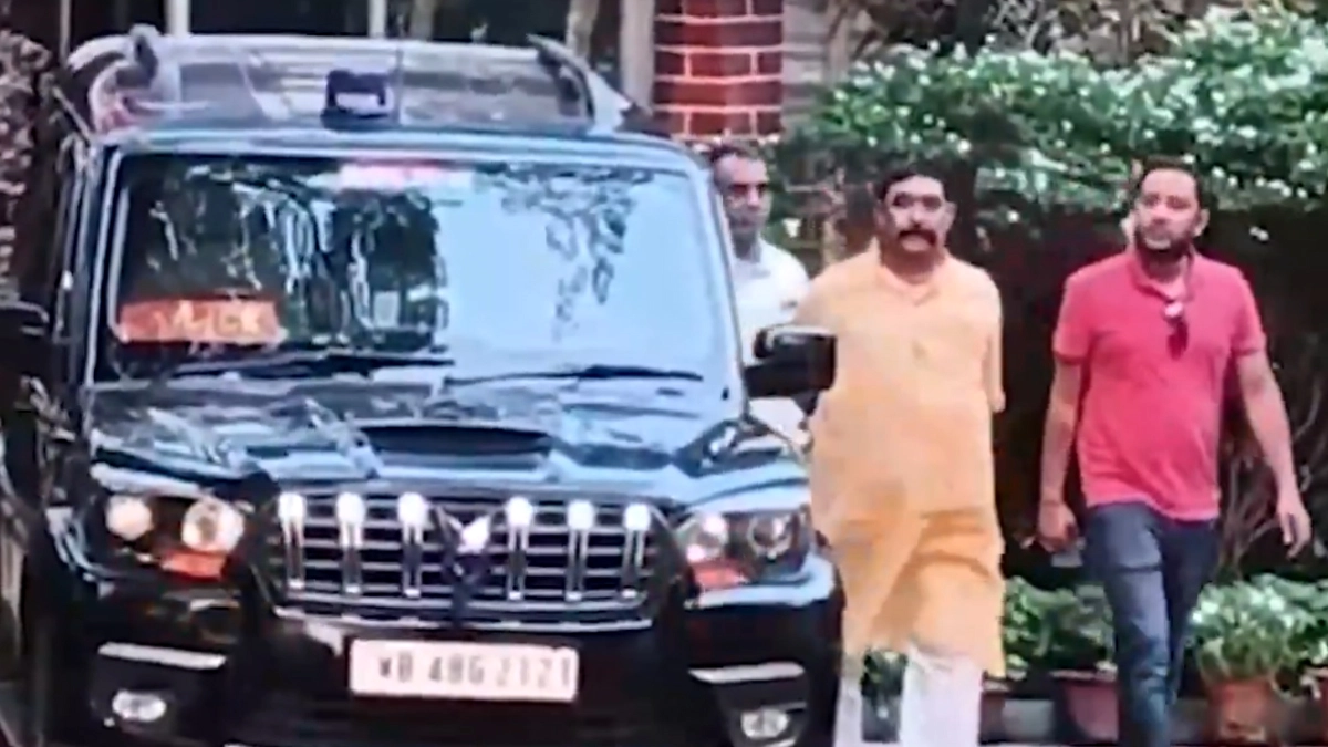 Anubrata Mondal: বাজেয়াপ্ত করা হল মোবাইল ফোন, পুলিশ অফিসারকে কুকথা কাণ্ডে অবশেষে হাজিরা দিলেন অনুব্রত মণ্ডল