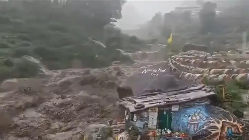 Himachal Pradesh Cloudbursts Rain: মেঘভাঙা বৃষ্টিতে ভয়াবহ পরিস্থিতি হিমাচল প্রদেশে, হড়পা বানে ভেসে গিয়ে মৃত ৫, নিখোঁজ বহু