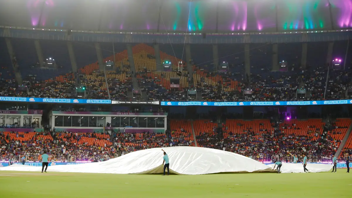 PBKS vs MI: বৃষ্টির আশঙ্কায় কলকাতা থেকে সরেছে ম্যাচ, আমেদাবাদে সেই বৃষ্টিতেই থমকে মুম্বই-পঞ্জাব দ্বৈরথ