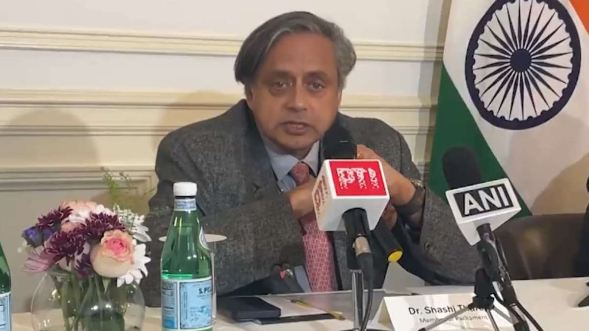 Shashi Tharoor: এভাবে জঙ্গি হামলা করলে তার মূল্য চোকাতে হবে, মার্কিন মুলুক থেকে পাকিস্তানের উদ্দেশ্যে কড়া বার্তা শশী থারুরের