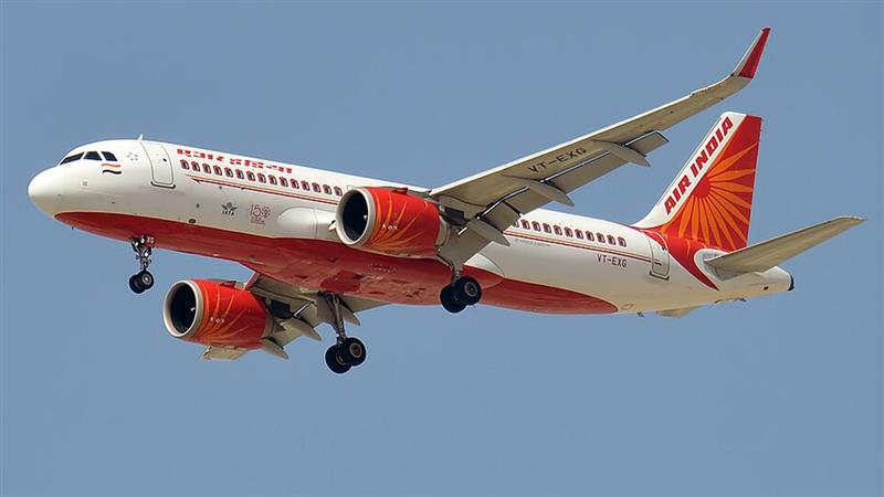 Air India Flight: ফের শিরোনামে এয়ার ইন্ডিয়া, হংকং-দিল্লি বিমানের লেজে আগুন ধরে গেল