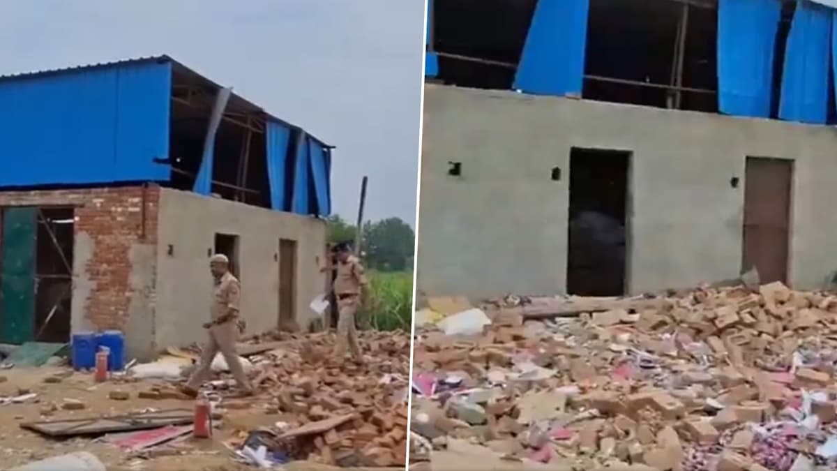 Uttar Pradesh Explosion: আতশবাজি কারখানায় বিস্ফোরণ, নিহত ৪ জন