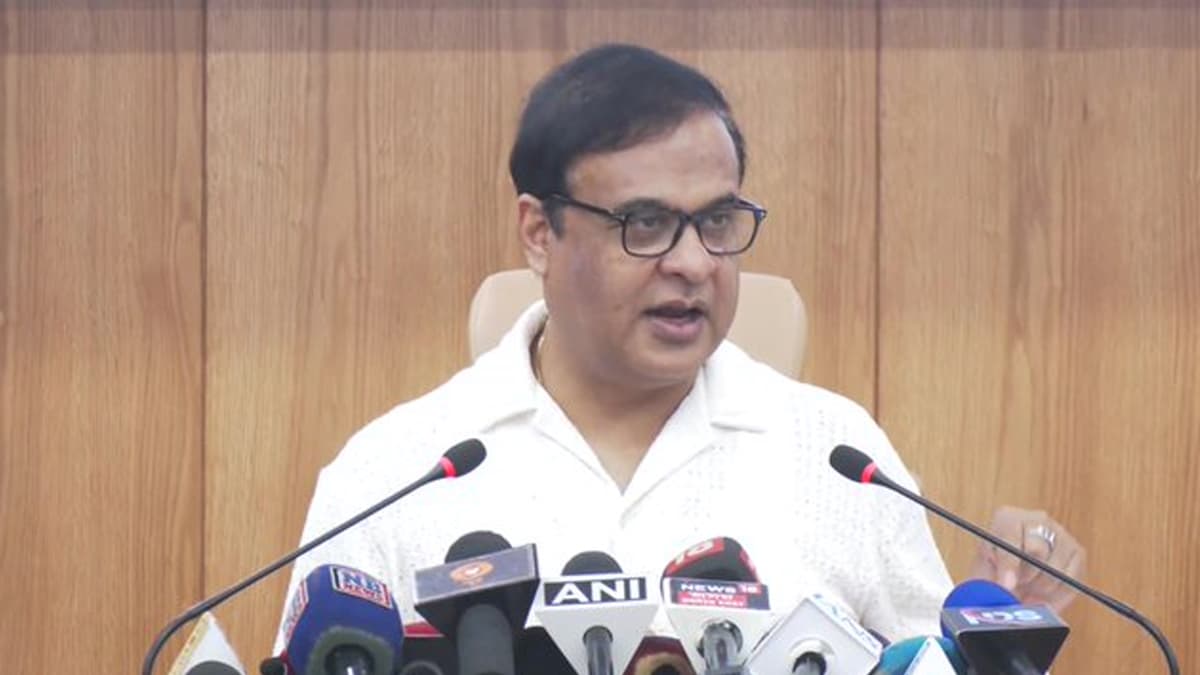 Himanta Biswa Sarma: গত একমাসে বিশেষ গোষ্ঠীর ৫০০০ ফেসবুক অ্যাকাউন্ট খোলা হয়েছে, দাবি হিমন্ত বিশ্ব শর্মা