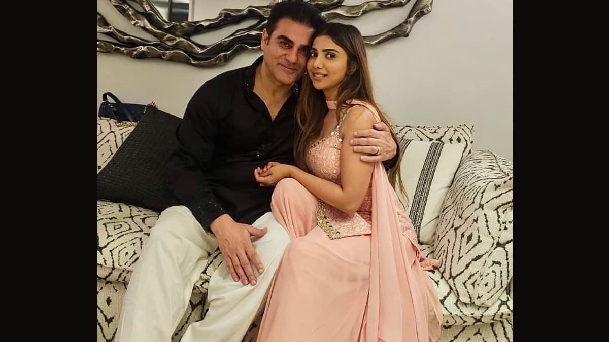 Arbaaz Khan-Sshura Khan: মালাইকার জায়গা 'পূরণ' করলেন সুরা,আরবাজকে দিলেন জীবনের সবচেয়ে দামি উপহার