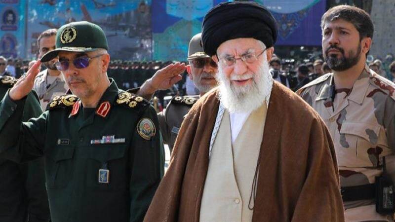 Israel-Iran War: ইজরায়েলের একটানা হামলায় খামেইনির পতন আসন্ন? ইরানের সর্বোচ্চ ধর্মীয় নেতা যেন প্রমাদ গুনছেন
