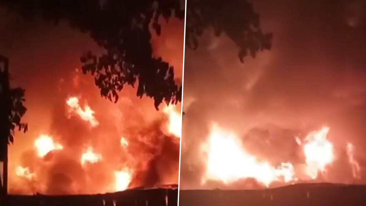 Fire In Barasat: ভয়াবহ অগ্নিকাণ্ডের সাক্ষী বারাসাত, ১৪ ঘণ্টা অতিক্রান্ত, এখনও জ্বলছে আগুন