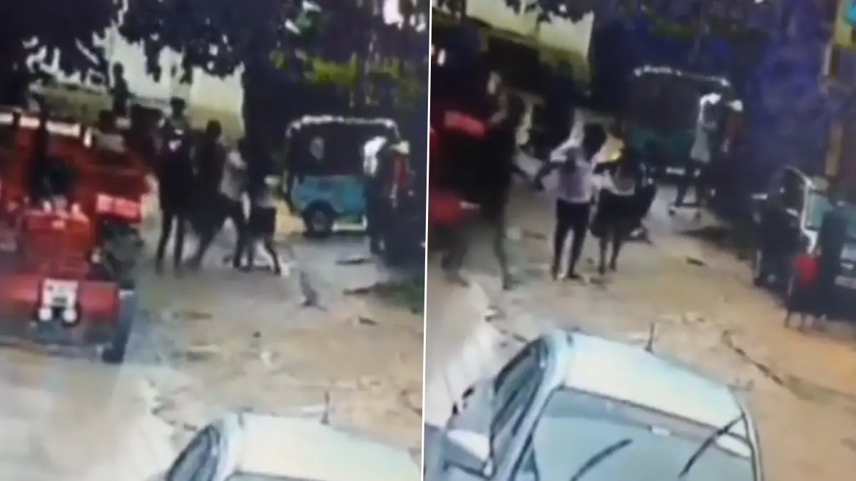 Bengaluru Sexual Assault Case: প্রকাশ্যে তরুণীকে মারধর, যৌন হেনস্থা, ভাইরাল হাড়হিম করা সিসিটিভি ফুটেজ