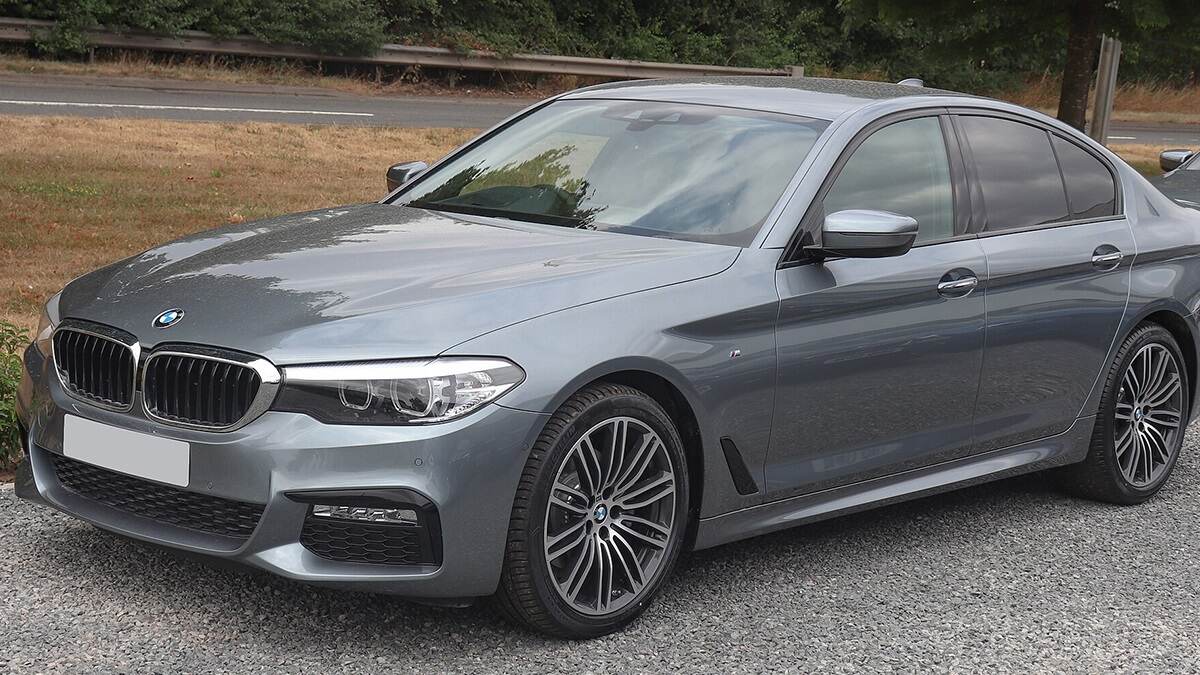Telangana Shocker: বাবা BMW কিনে দিতে পারেননি, রাগে, দুঃখে আত্মহত্যা ছেলের