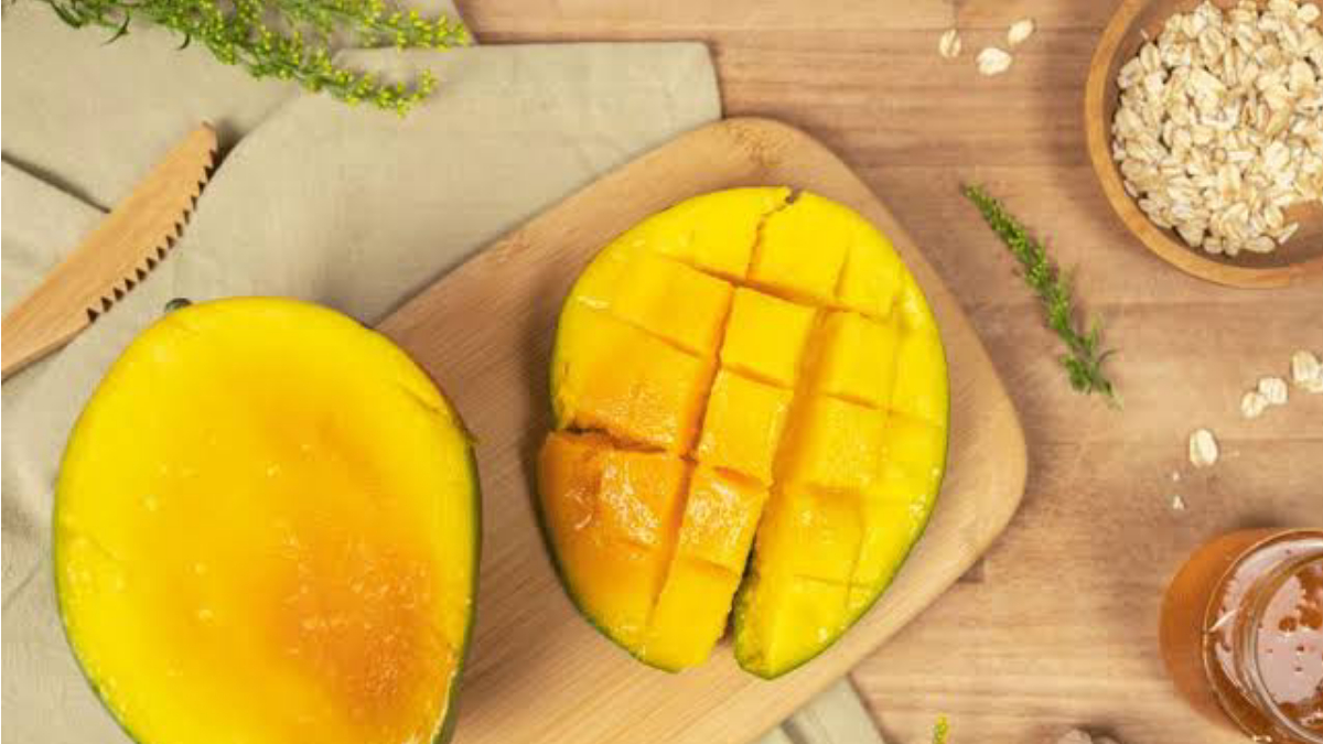 Mango for beauty: মুখে ফিরবে জেল্লা। আম মুখে ব্যবহার করেই দেখুন। অবাক হবেন