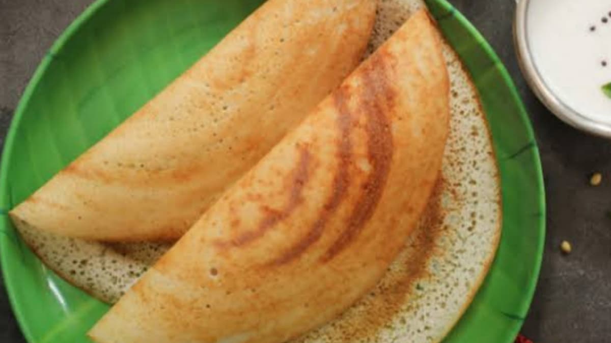 Rava Doas Recipe: চাল নয়। সুজি দিয়ে বানিয়ে ফেলুন সুস্বাদু ধোসা। দেখুন রেসিপি