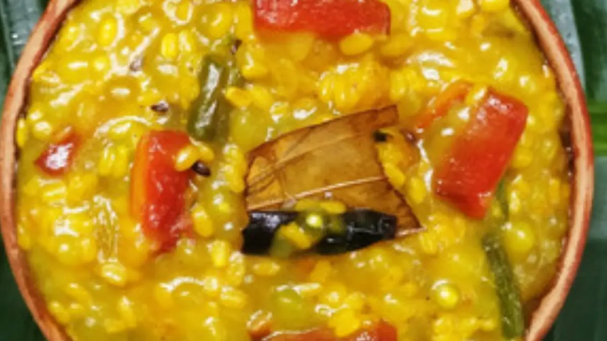 Sabudana Khichdi: বৃষ্টির দিনে মুখরোচক খাবার। ঘরে বানিয়ে ফেলুন সাবুদানার খিচুড়ি। দেখে নিন রেসিপি