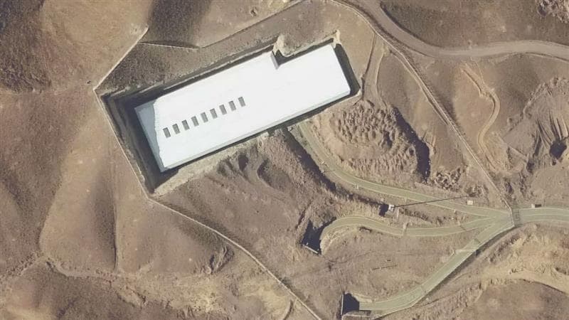 Israel attacks Iran's Nuclear Site: এবার তেজষ্ক্রিয় বিকিরণে মরবে মানুষ? আমেরিকার পর ইরানের ফোরডো পরমাণু কেন্দ্রে বোমা মারল ইজরায়েল