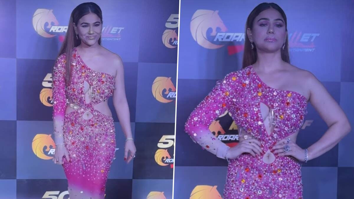 Hot Video Alert: কঙ্গনার পরণে গোলাপী রঙের ফিনফিনে পোশাক, ভাইরাল নায়িকার 'সেক্সি' ভিডিয়ো
